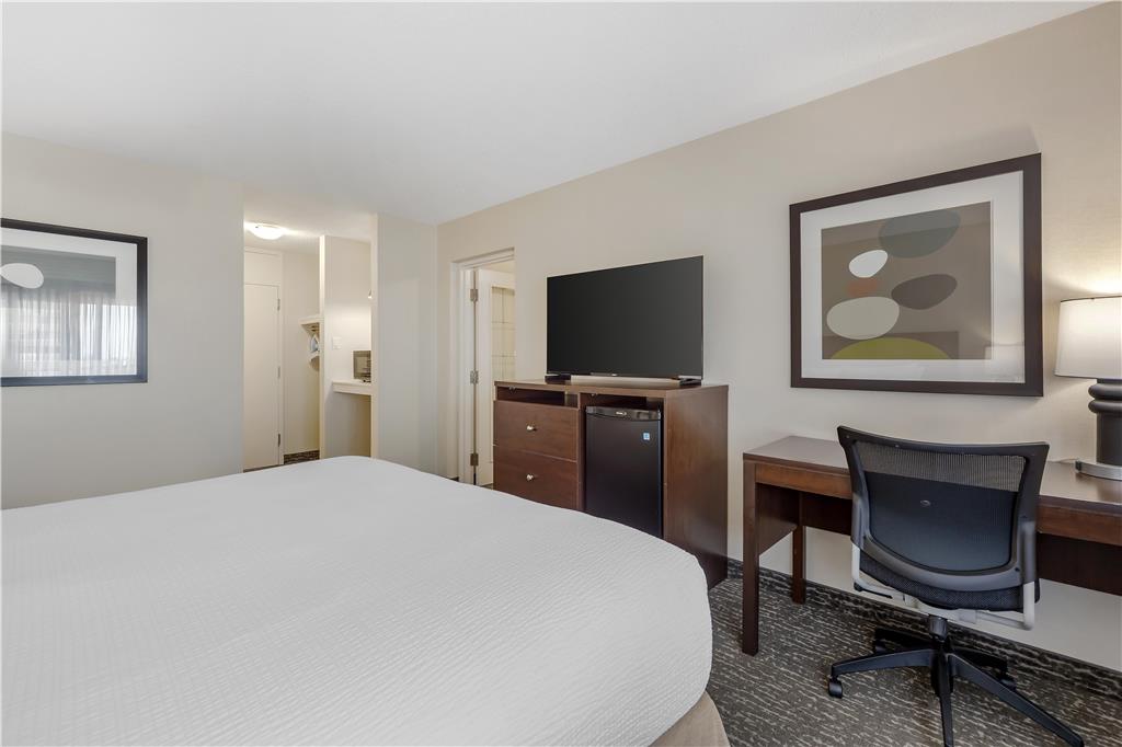 Фото Best Western Cedar Park Inn