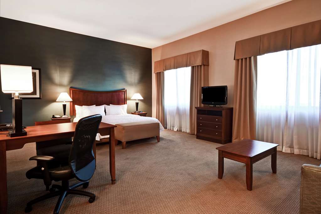 Фото Hampton Inn & Suites Folsom