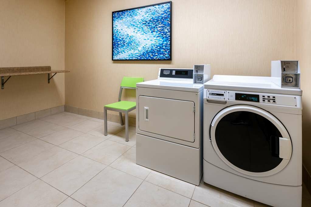 Фото Hilton Garden Inn Roanoke
