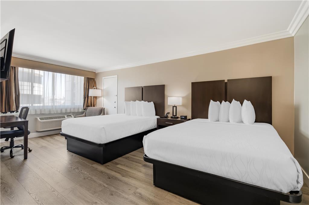 Фото Best Western Plus La Mid Town Hotel