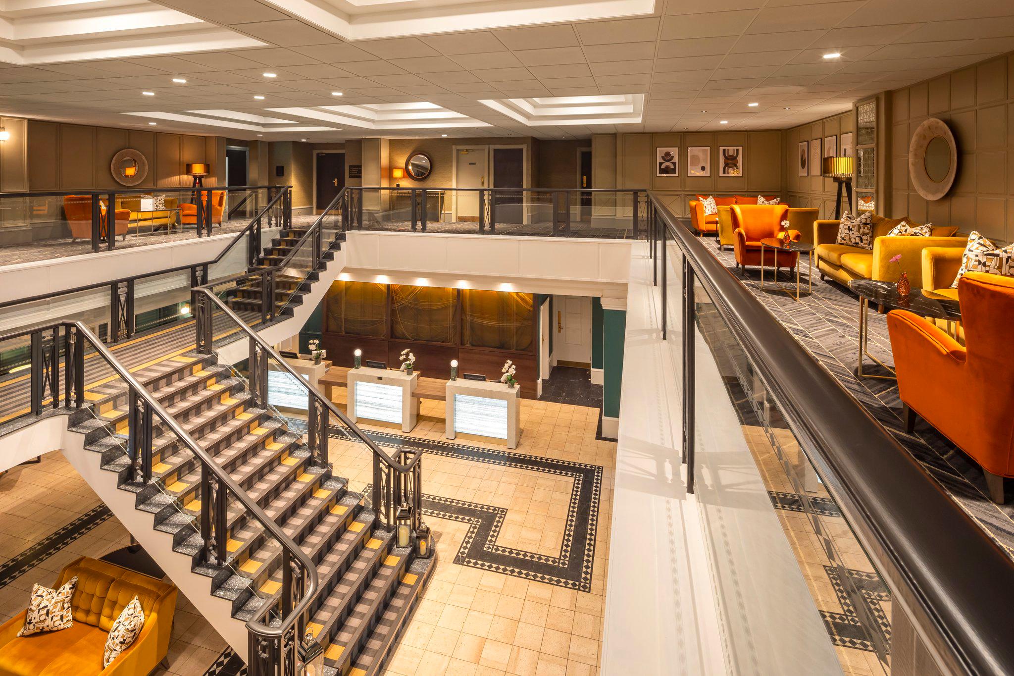 Фото Crowne Plaza Leeds, an Ihg Hotel