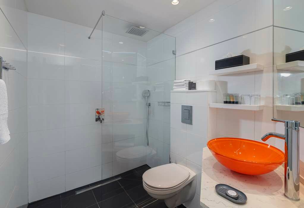 Фото Best Western Regency Suites Hotel