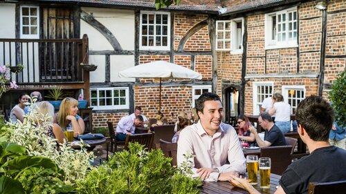 Parrot, restaurant, England, Kent County, Canterbury, St Radigund's ...