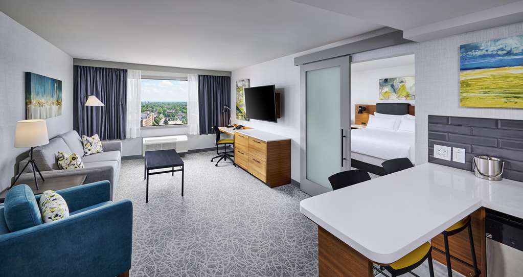 Фото Doubletree by Hilton Windsor