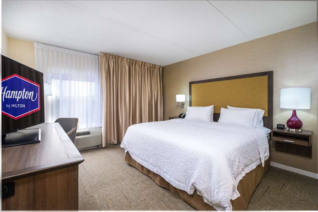 Фото Hampton Inn Freeport/Brunswick