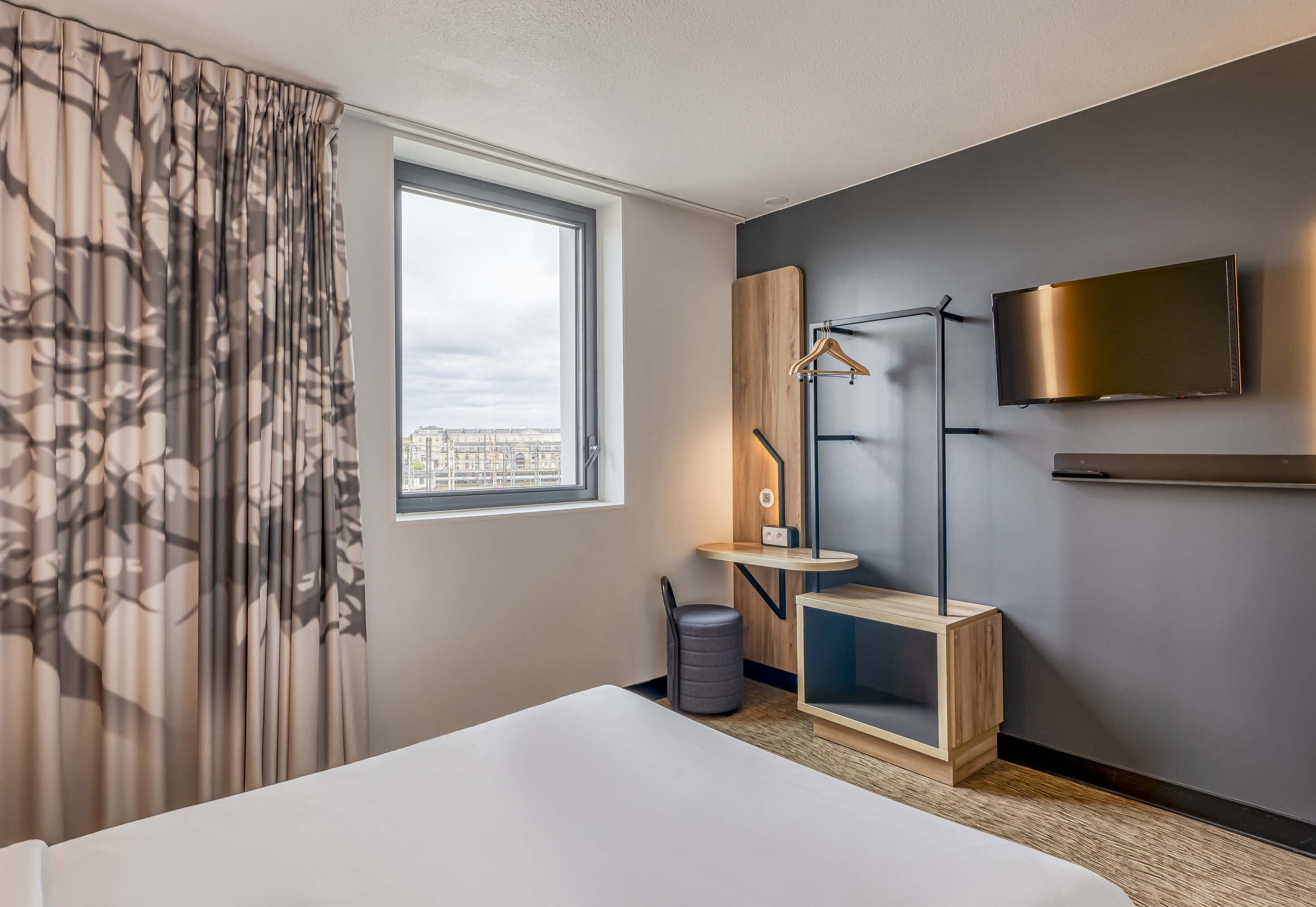 Фото B&B HOTEL Bordeaux Centre Gare Saint-Jean