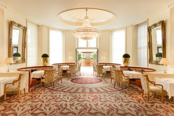 Фото Millennium Gloucester Hotel London Kensington