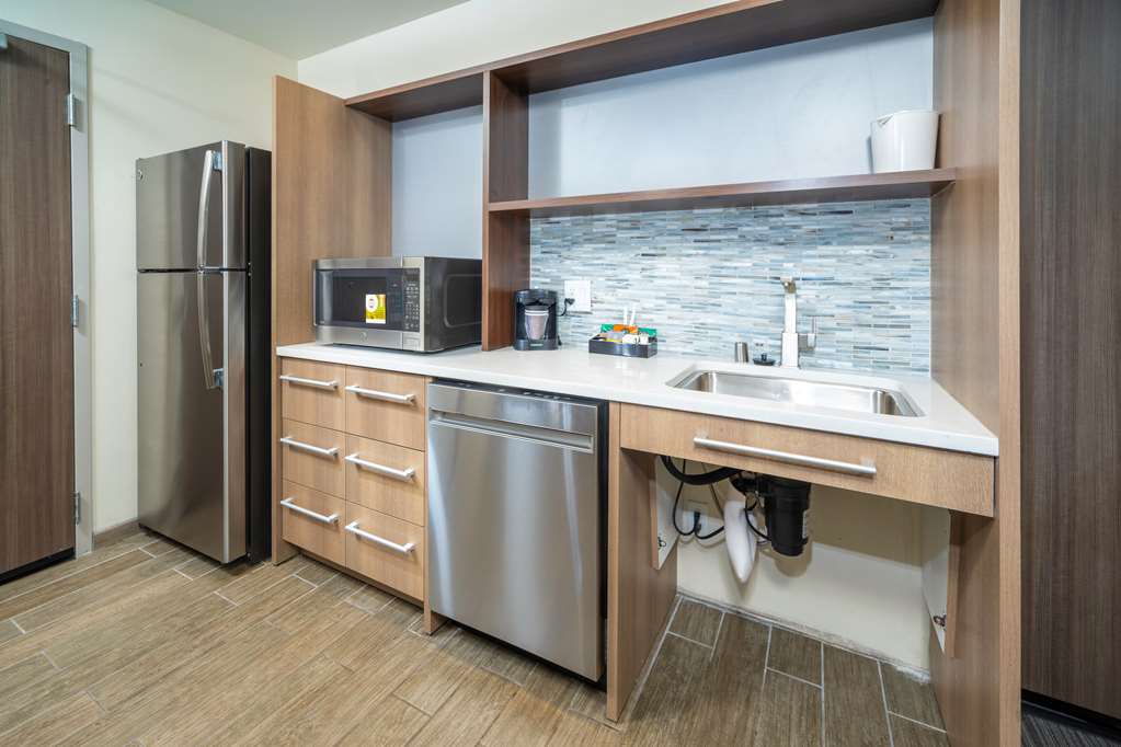 Фото Home2 Suites by Hilton Minneapolis Mall of America