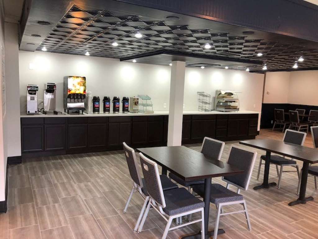 Фото SureStay Plus Hotel by Best Western Sacramento Cal Expo