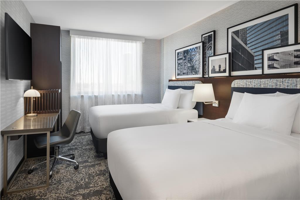 Фото DoubleTree by Hilton Long Island City New York