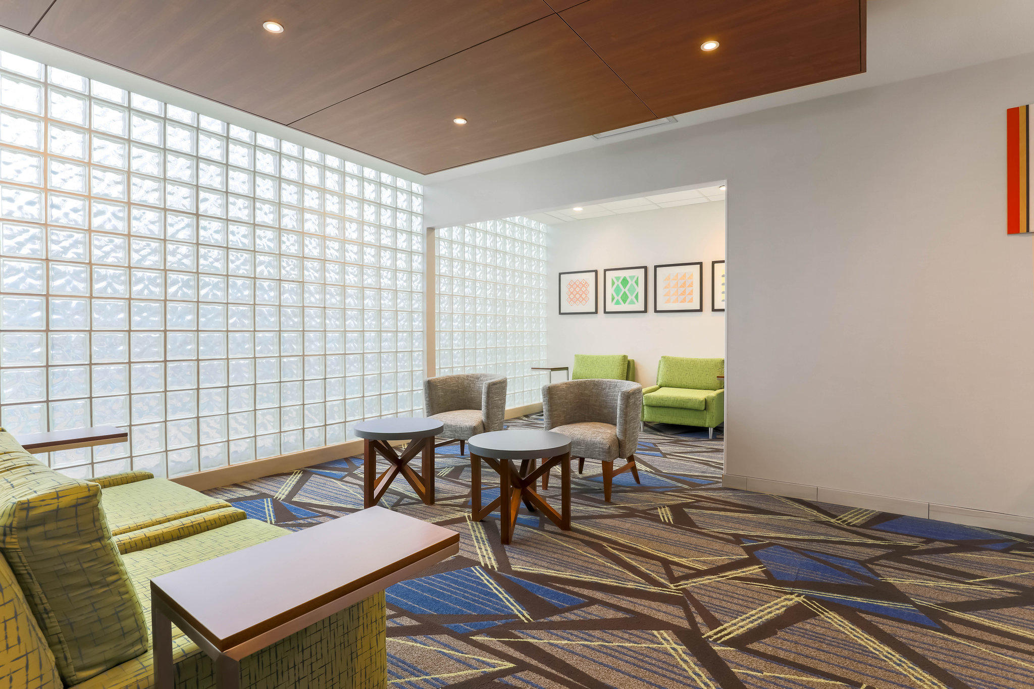 Фото Holiday Inn Express Hotel & Suites Fort Worth Downtown, an Ihg Hotel