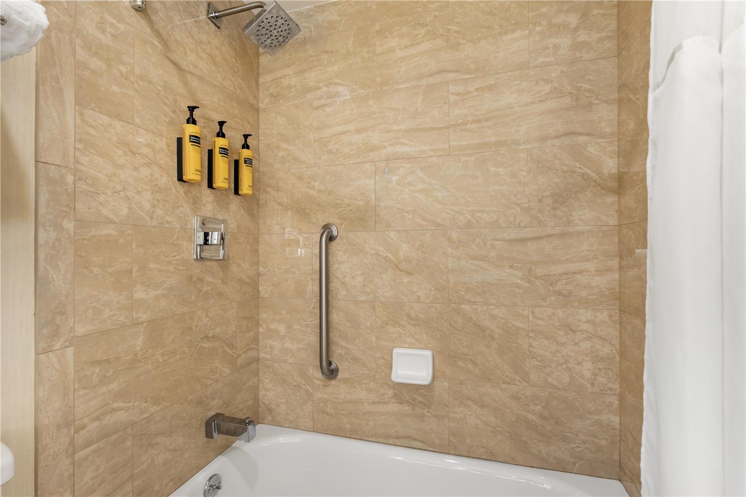 Фото Best Western Plus Carriage Inn