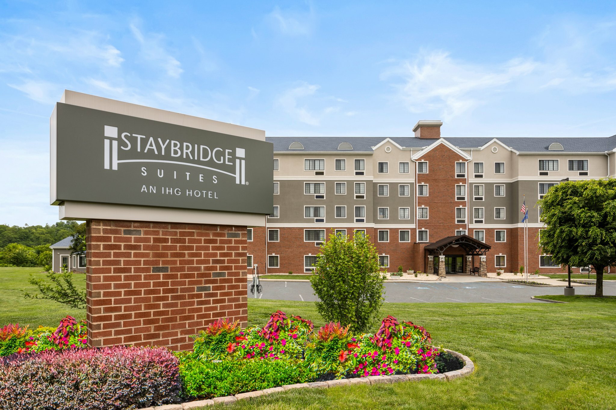 Фото Staybridge Suites Harrisburg, an Ihg Hotel