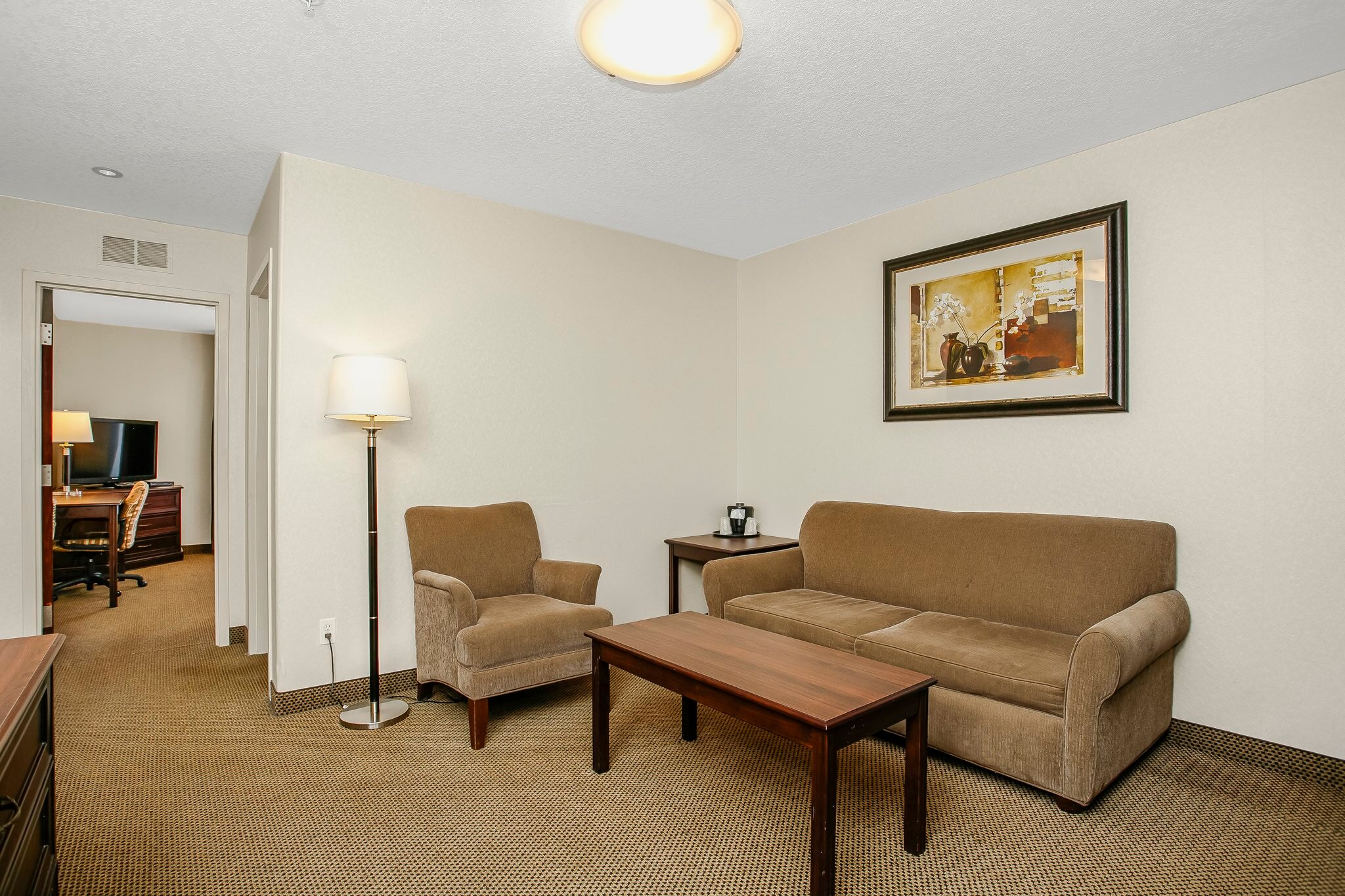 Фото Holiday Inn Express Hotel & Suites Whitecourt, an Ihg Hotel