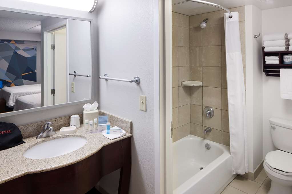 Фото Hampton Inn & Suites Oklahoma City-Bricktown