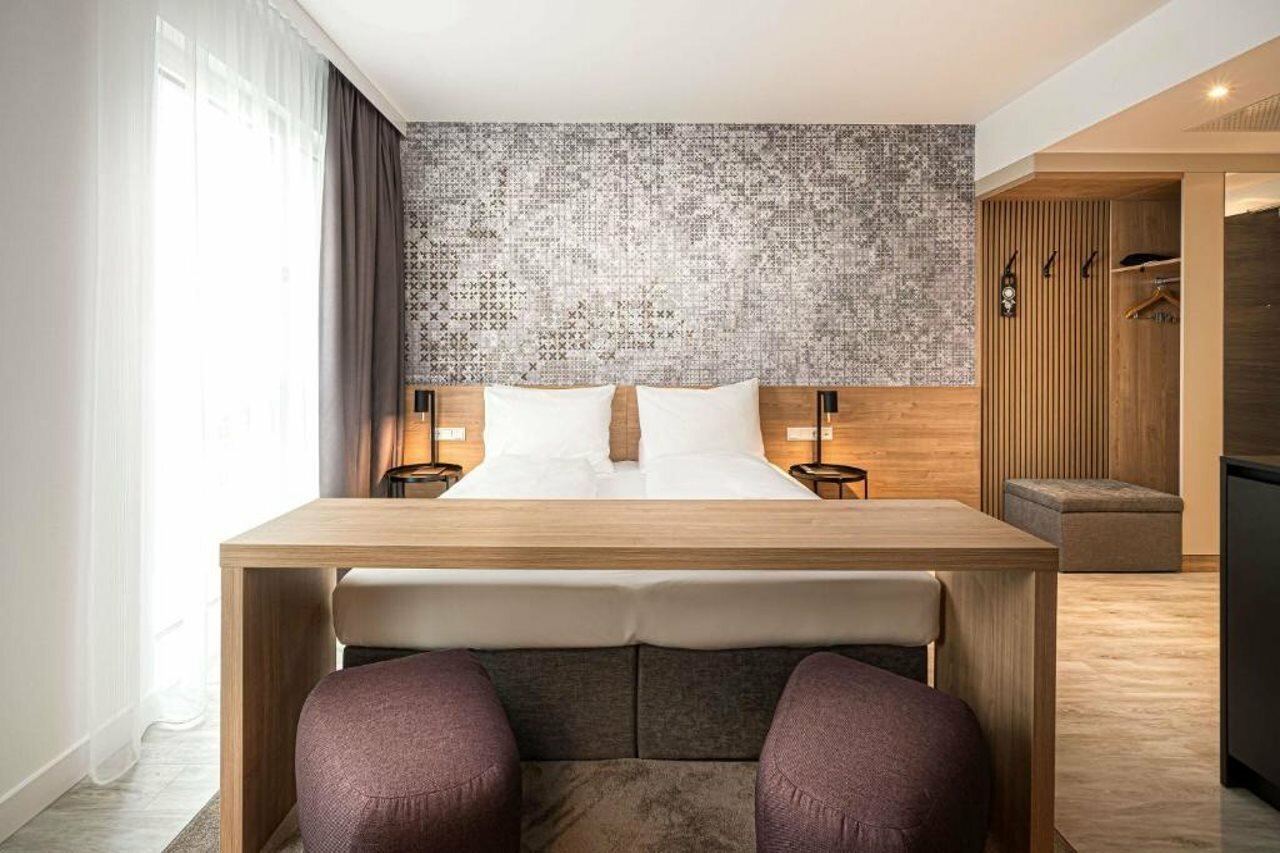 Фото Elaya Hotel Augsburg