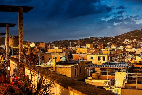 Гостиница Nettuno Hotel di Charme Ischia в Кампании