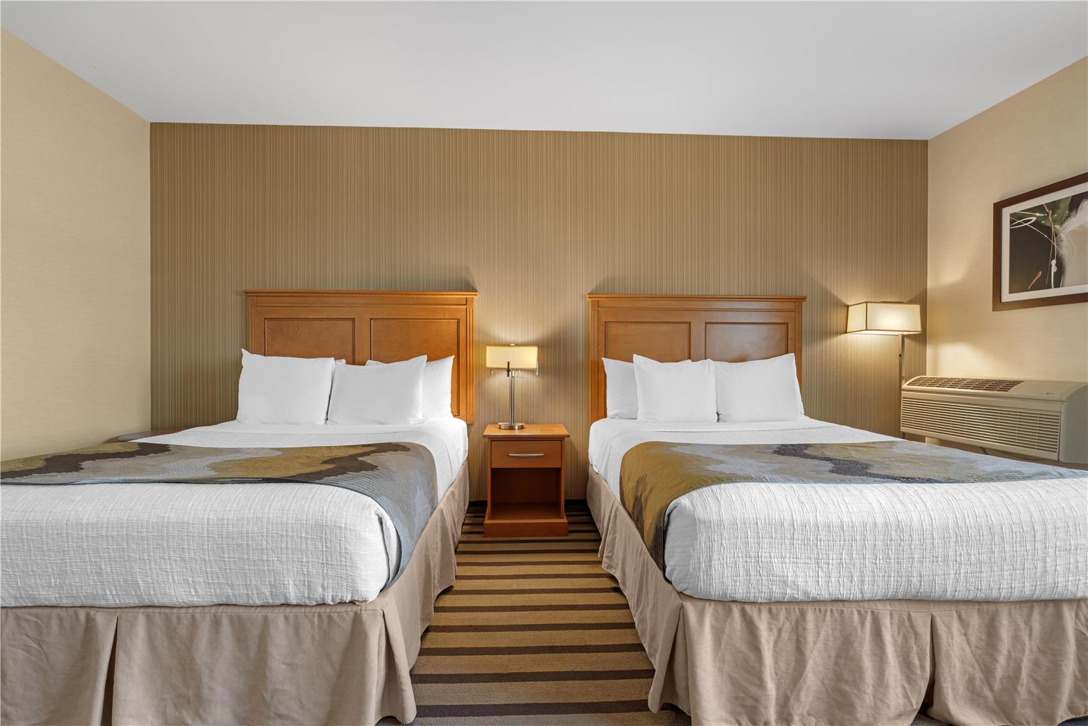 Фото Best Western King George Inn & Suites
