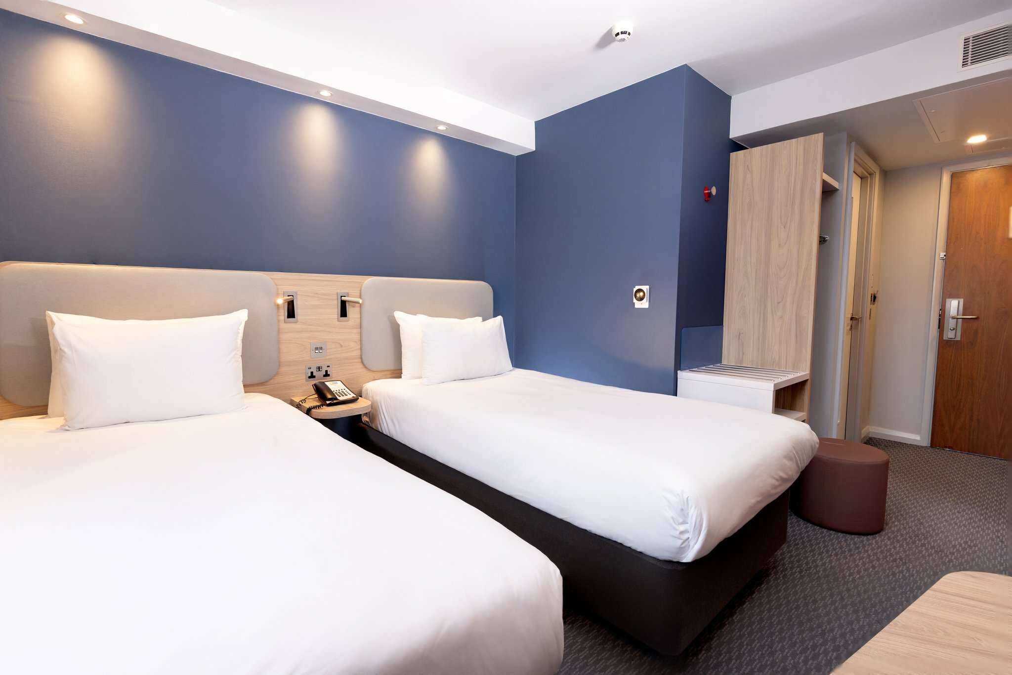 Фото Holiday Inn Express Windsor, an Ihg Hotel