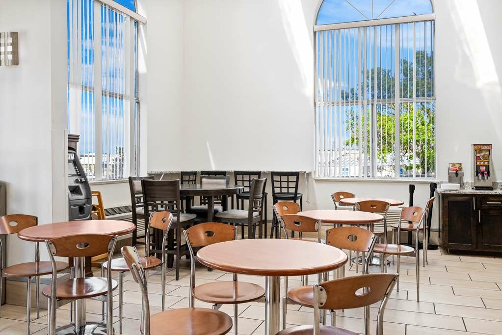 Фото SureStay Hotel by Best Western Albuquerque Midtown