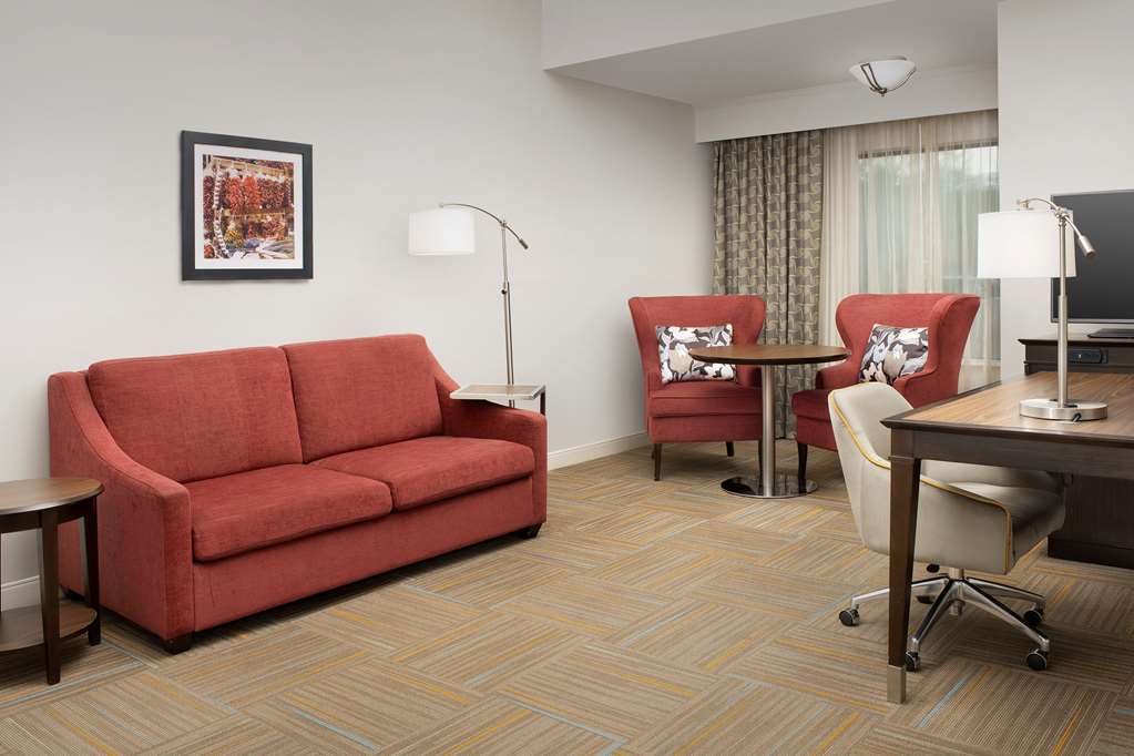 Фото Hampton Inn & Suites Phoenix Tempe
