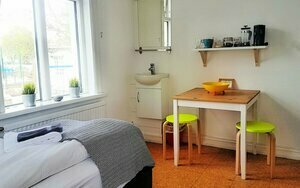 Гостиница Refurinn Reykjavik Guesthouse - Hostel в Рейкьявике