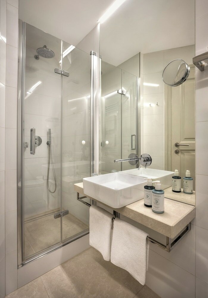 Фото Bishop's House