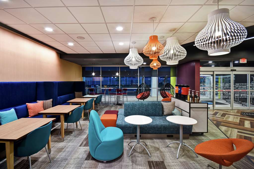 Фото Tru by Hilton Fort Wayne, In