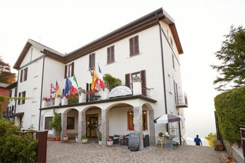 Гостиница Hotel Paradiso Como в Брунате