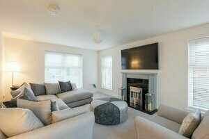 Гостиница Stylish & Modern 3 Bedroom Home в Бангоре