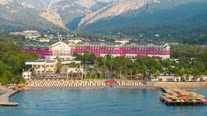 отель FashionTV Luxe Resort