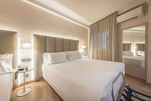 Гостиница Hesperia Murcia Centro в Мурсии