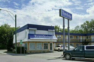 Гостиница Travelodge by Wyndham Moose Jaw в Мус-Джо