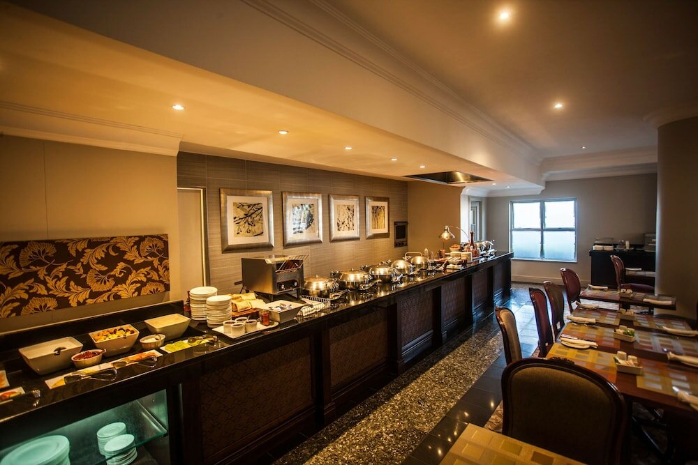 Фото Garden Court Morningside Sandton