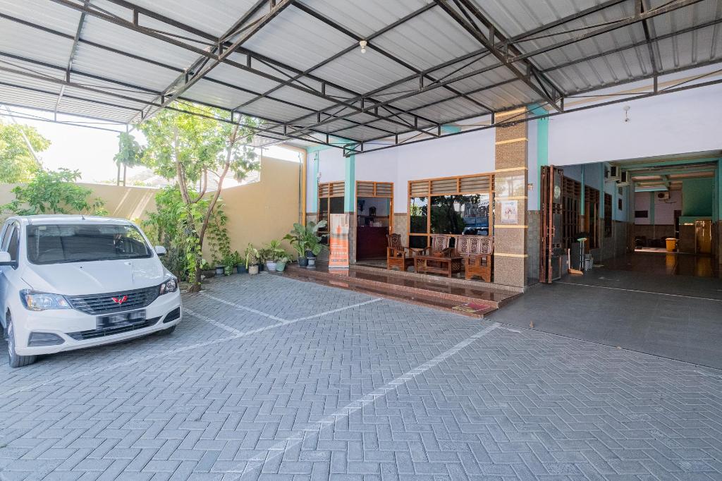 Фото RedDoorz Syariah near Alun Alun Bojonegoro