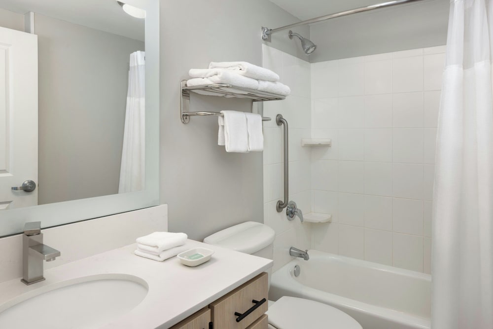 Фото TownePlace Suites by Marriott Tampa Westshore/Airport