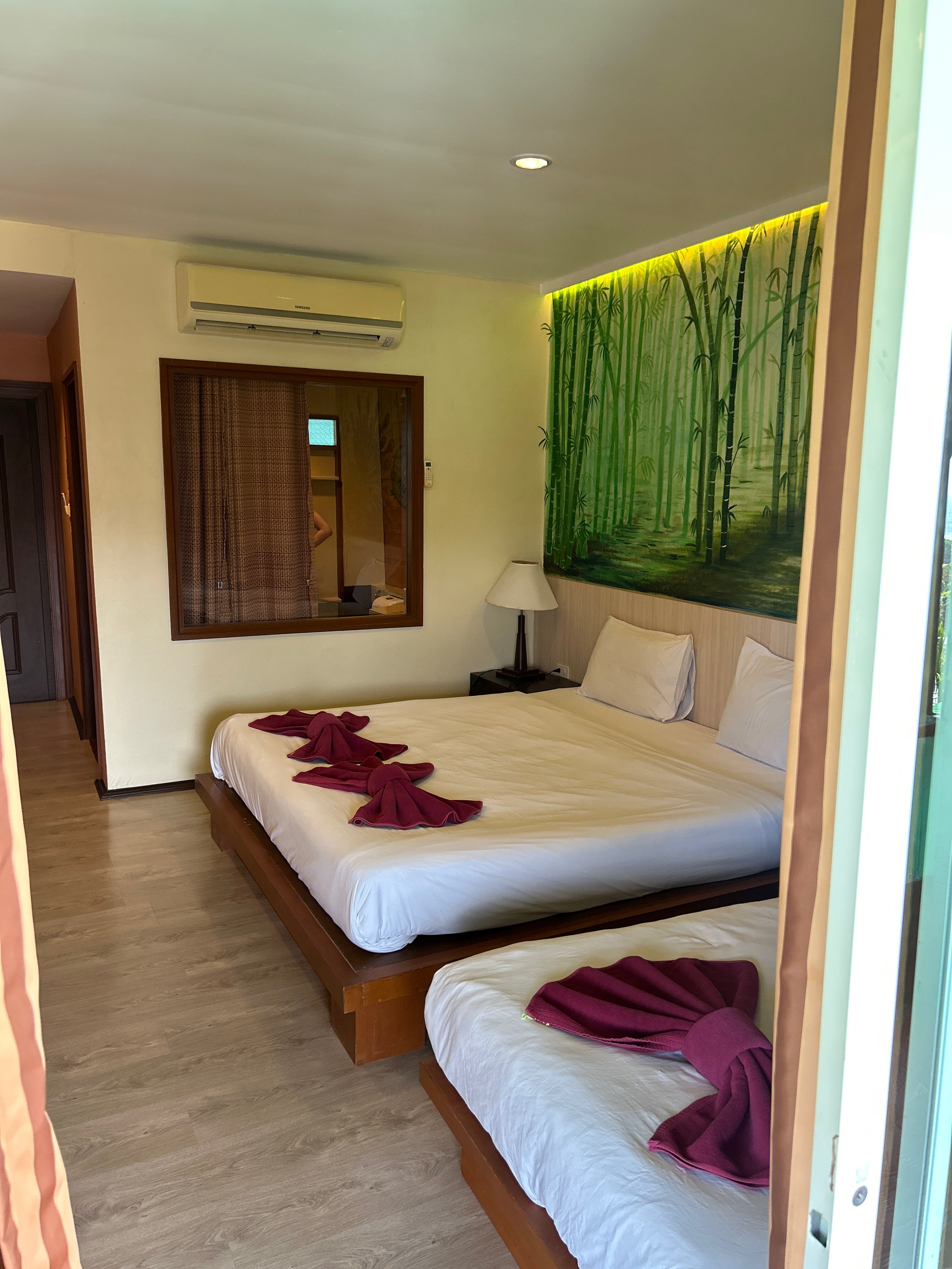 Фото Phi Phi Arboreal Resort