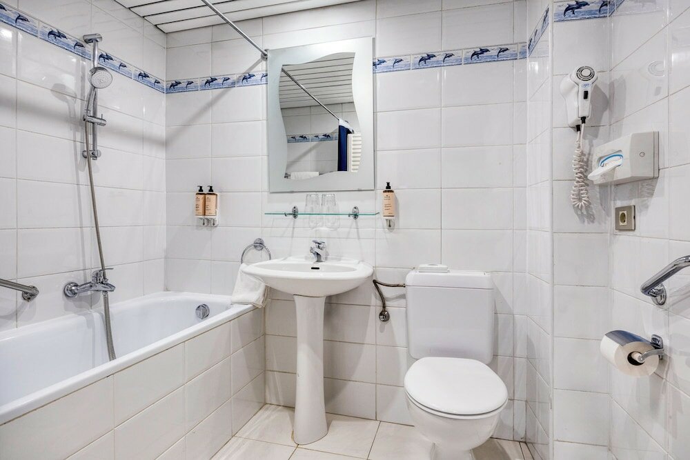 Фото First Euroflat Hotel