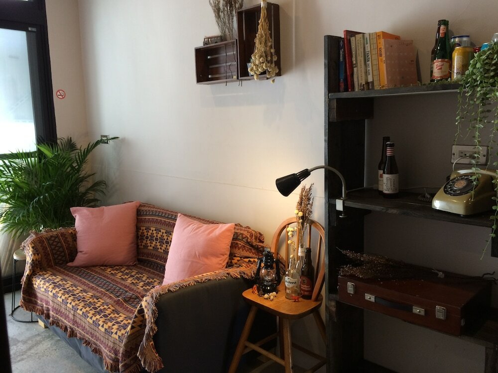 Фото Dongmen 3 Capsule Inn - Hostel