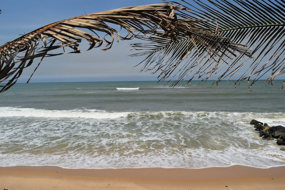 Фото Coconut Pointe Villa & Beach Resort