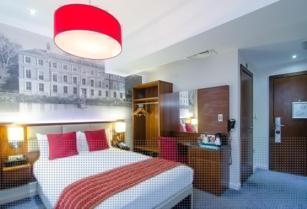 Фото Seraphine Kensington Olympia Hotel