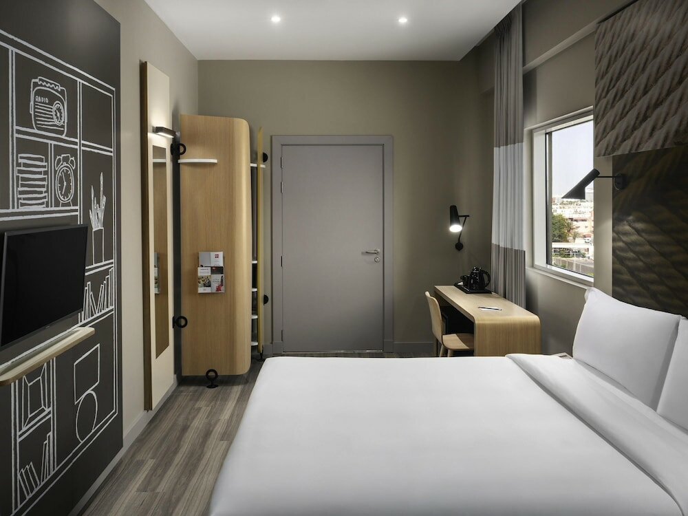 Фото Ibis Jeddah Malik Road