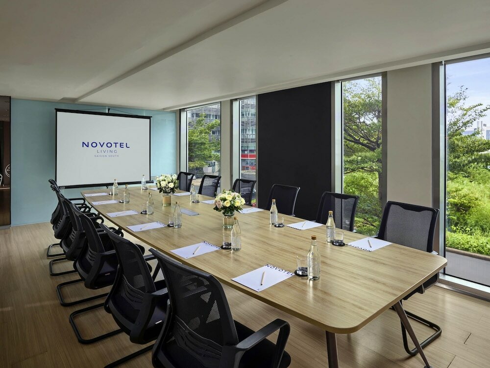 Фото Novotel Living Saigon South