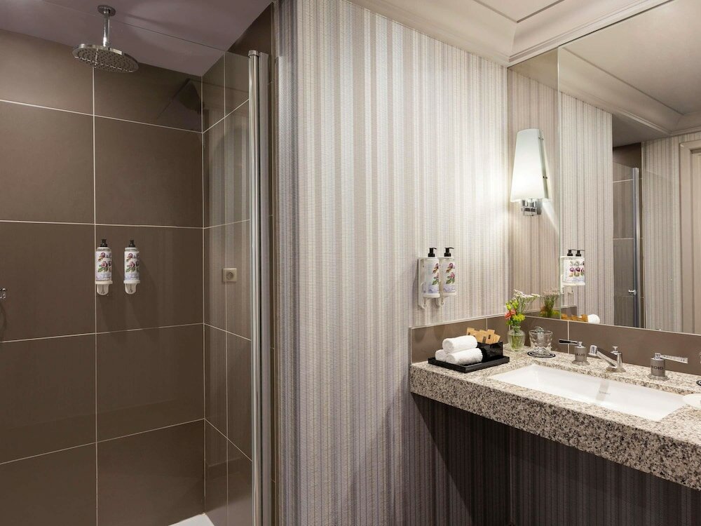 Фото Le Royal Lyon - MGallery Hotel