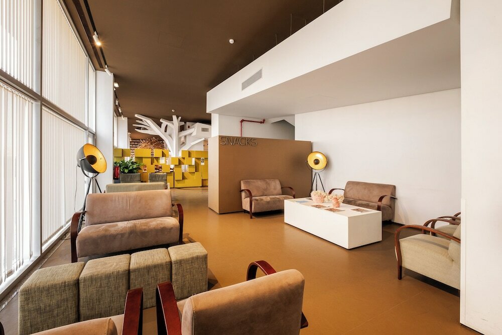 Фото Basic Braga by Axis