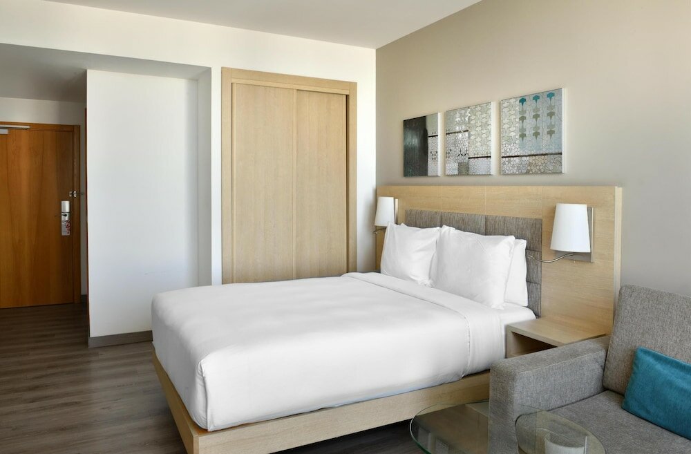 Фото Hilton Garden Inn Tanger City Center 