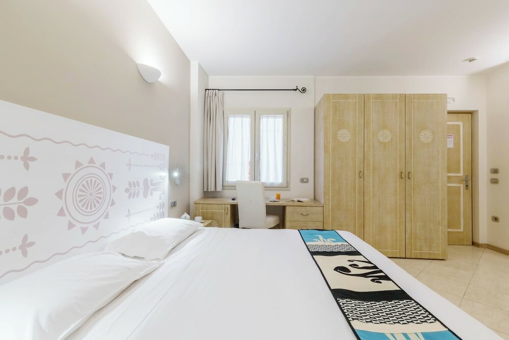 Фото Hotel Domomea