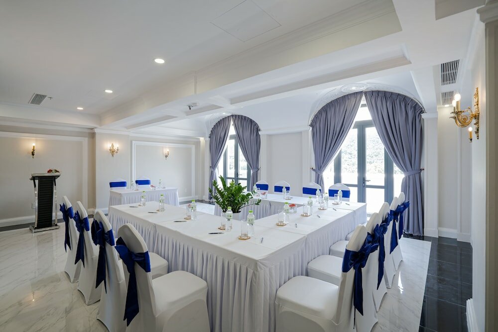 Фото Avs Hotel Phu Quoc