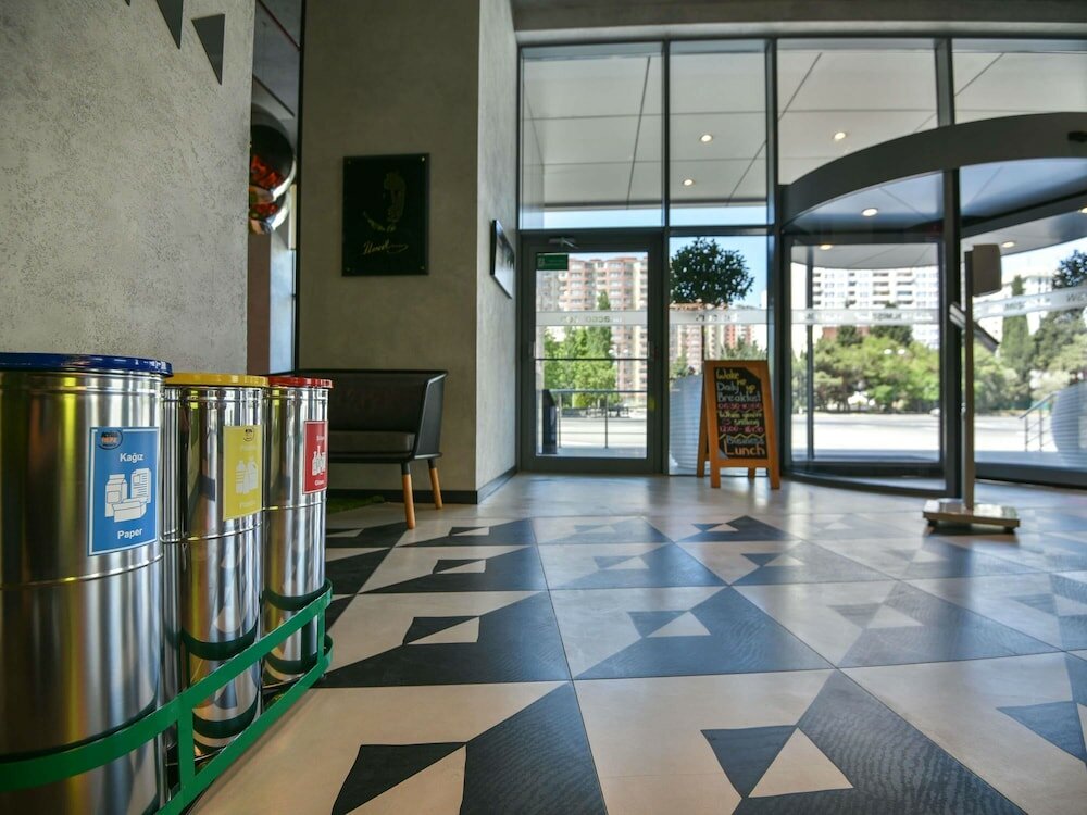 Фото Ibis Baku City