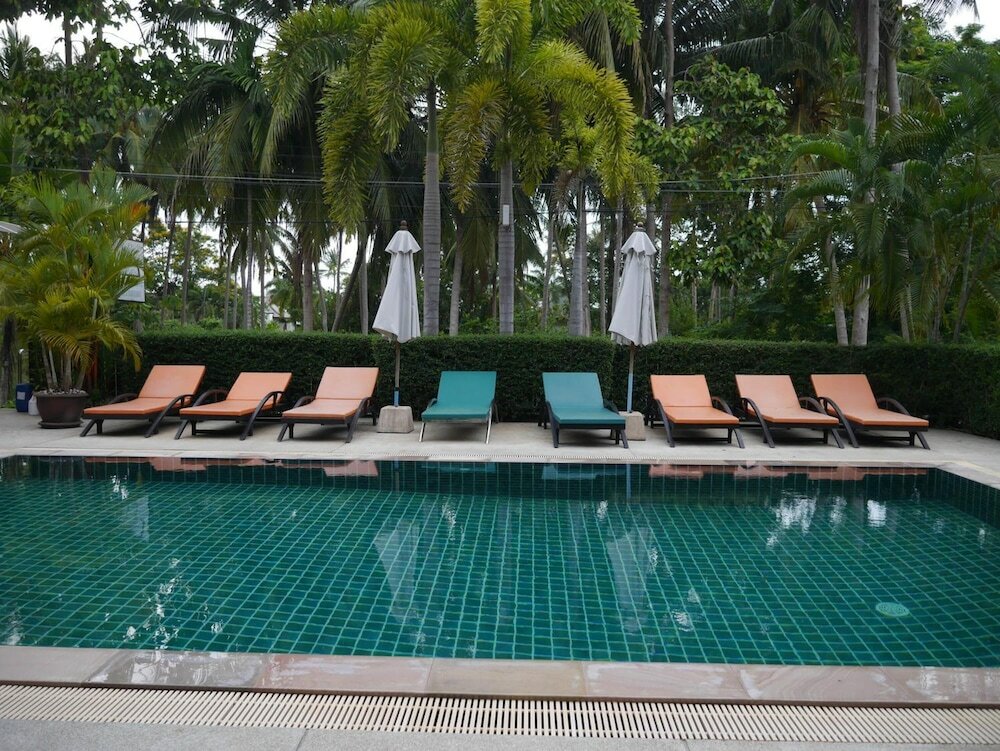 Фото Ampha Place Hotel